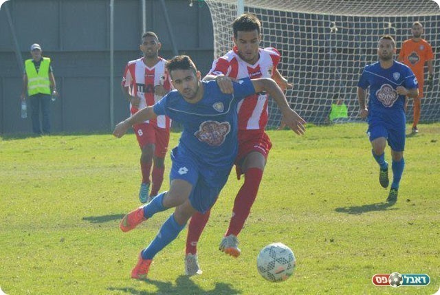 כלום ושום דבר במגרש באילת (פרנסיסקו דיסטסיו)