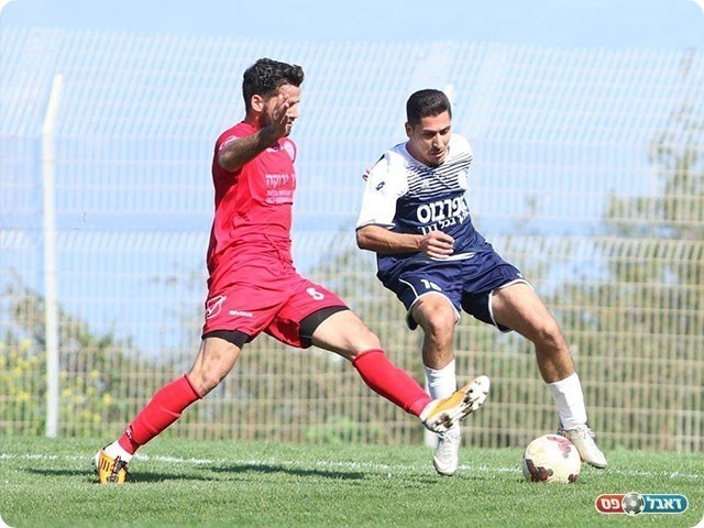 איש המשחק. אבי עמר (עודד חסין)