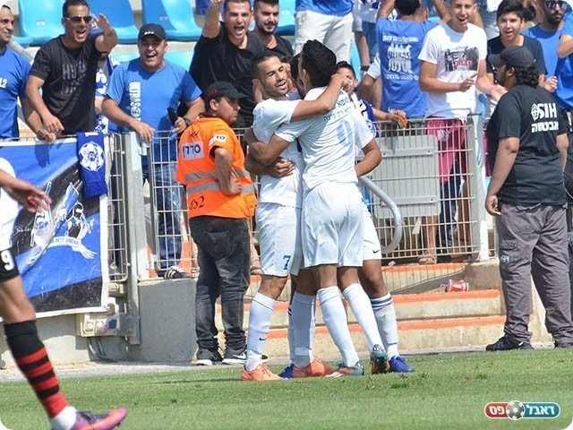 אלימלך וחליל חוגגים (אבי רביבו)