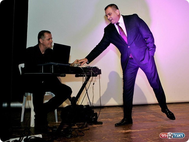 אלי יצפאן היה אחראי על החלק האומנותי