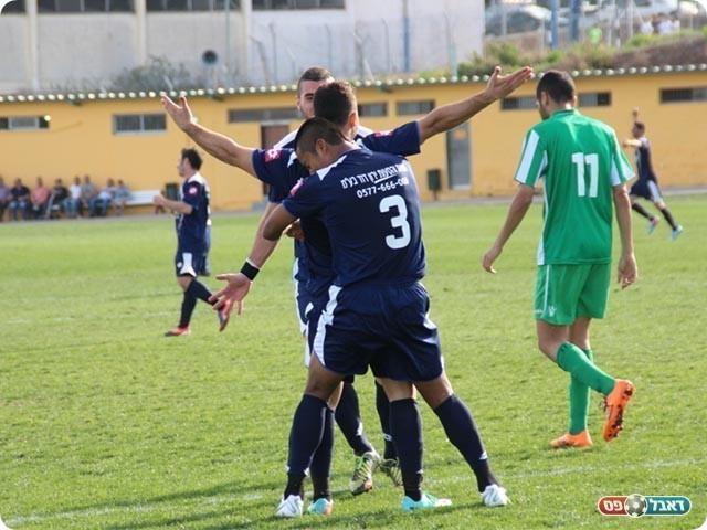 אלמקייס חוגג (צילום: עודד חסין)