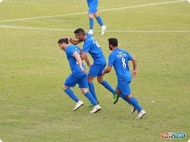 אלקנתי חוגג את הראשון (קובי פורטל)