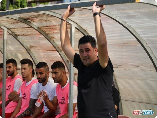 סיטואציה מורכבת. אמיר כהן וכמה משחקני קלנסוואה (דאפר מאחמיד)