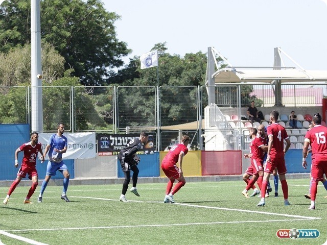 חייבים להתחבר יותר. שחקני כפר כנא (דאפר מאחמיד)