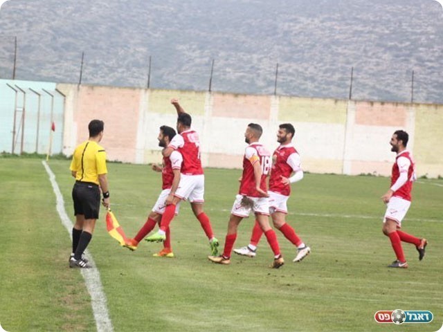 כהן חוגג עם הקהל (דאפר מחאמיד)