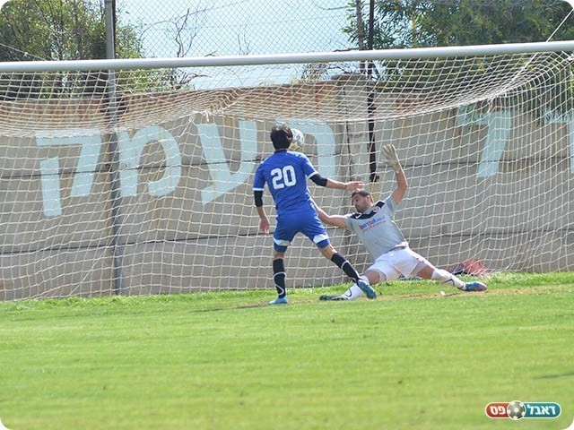 בדש מסיים ברשת (צילום: קובי פורטל)