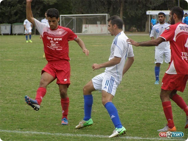 אלון בוזורגי בהופעת הבכורה (אמיר שיבי)