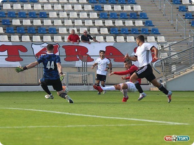 בוזורגי עם החמצה גדולה (שובל ירושלמי)