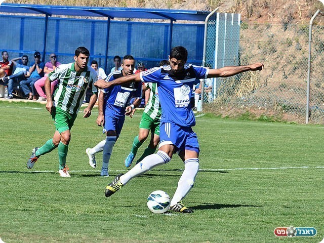 בועט (ארנון לוי)