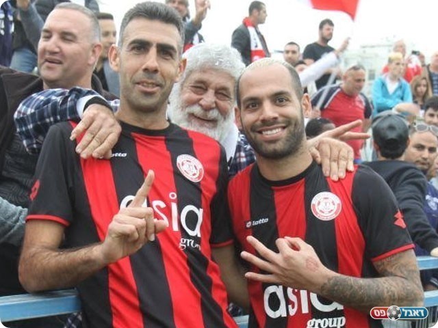 בן לולו (מימין) יחד עם חודדה (שלומי גבאי)