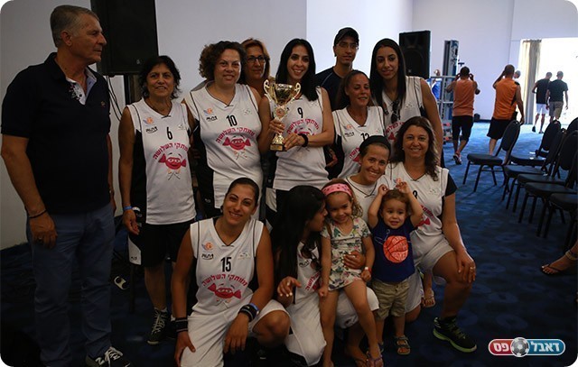 הזוכה בכדורסל הנשים. מעלה אדומים (עדי מלול)