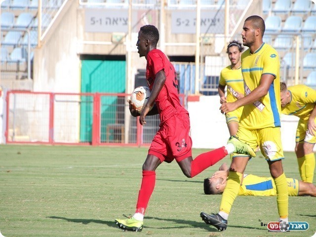 ממשיך לכבוש. מולאט גברה (בן מלניק)