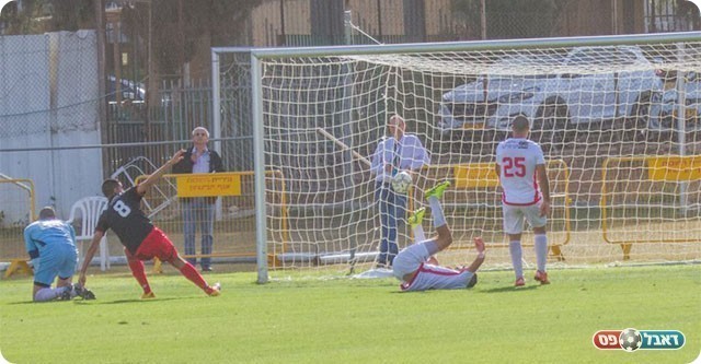מחמוד סרסור עם הראשון (רפי נחמיאס)