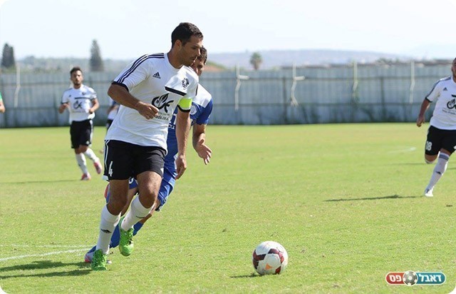 קפטן אסי גלבוע. גיא צרפתי (עודד חסין)