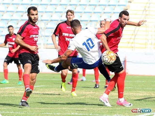 גיל סלם (מימין) (עודד חסין)