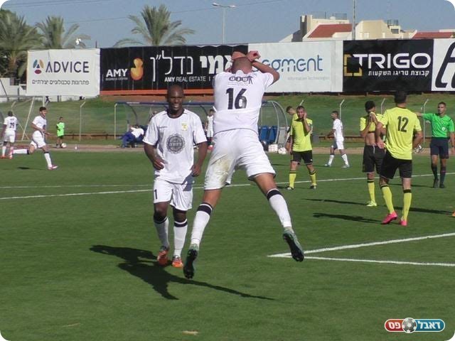 גל פורת חוגג סטייל רונאלדו (שקד מורג)