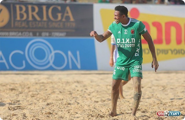 האיש של כפר קאסם. דה סילבה (סטראבו)