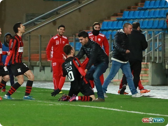 דניאל ברק חוגג יחד עם שגיא אוחיון (עדי מלול)