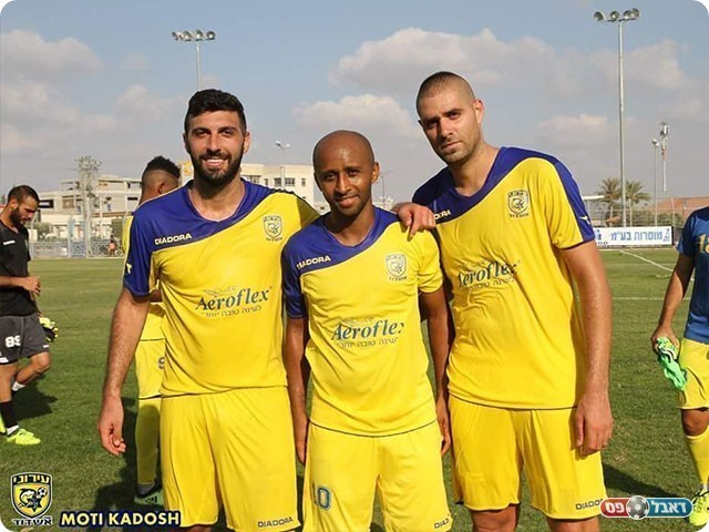 הצד הצהוב (מוטי קדוש)