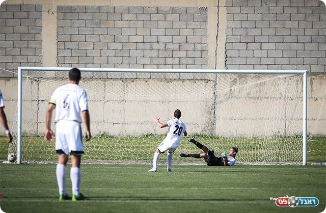 אבו סאלח מחמיץ את הפנדל (וואסים מוואסי)