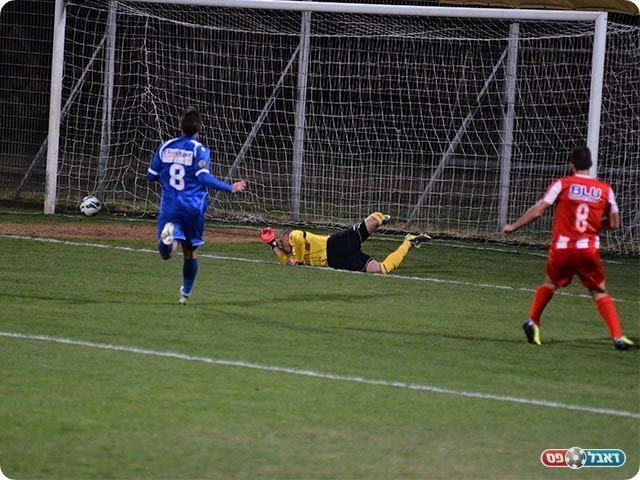 וכובש (קובי פורטל)