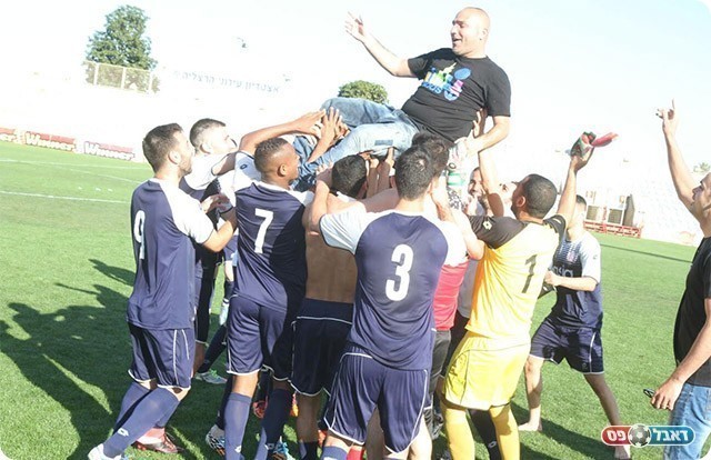 החגיגות בסיום (שלומי גבאי)