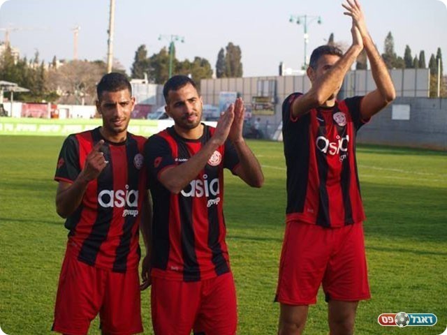 שחקני חדרה בסיום המשחק (דאפר מחאמיד)