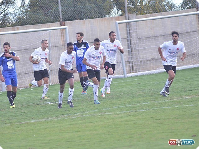 חדרה חוגגים את השני (צילום: קובי פורטל)