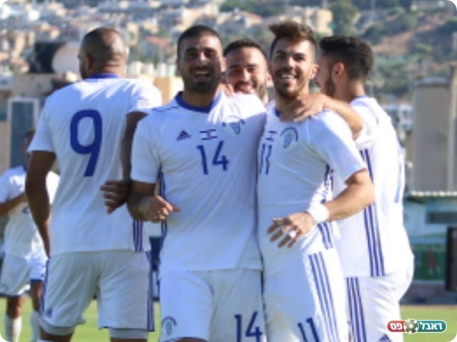 שחקני טבריה בסיום (עודד חסין)