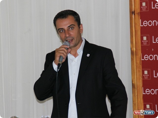 ראש עיריית טבריה, יוסי בן דוד (עודד חסין)