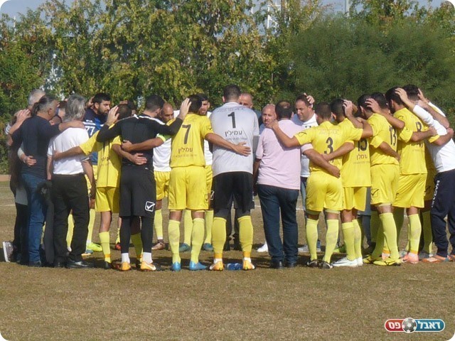שחקני "ירמיהו" חולון (אלי שמואלי)