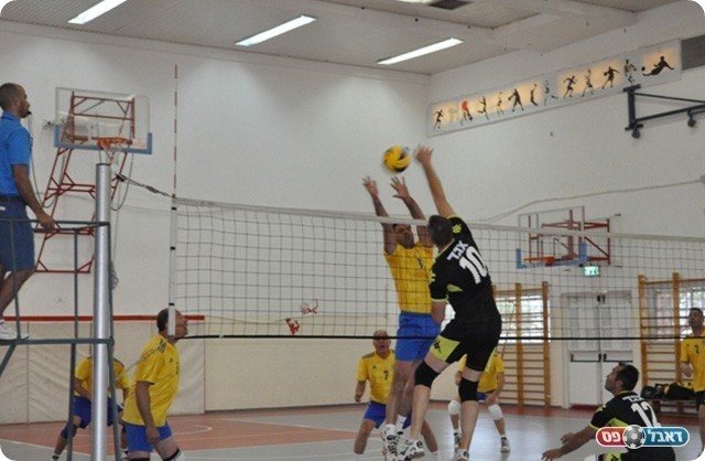 כדורעף (חאדר אניס)