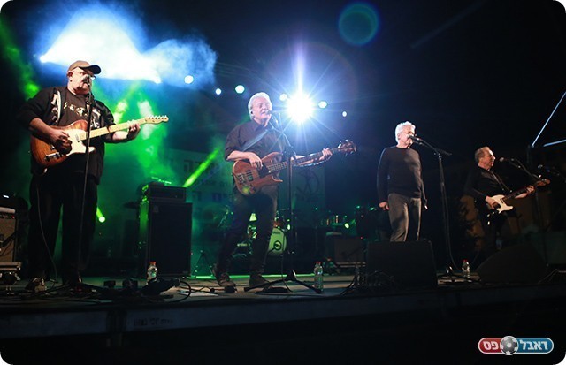 מופע איחוד מרגש של כוורת