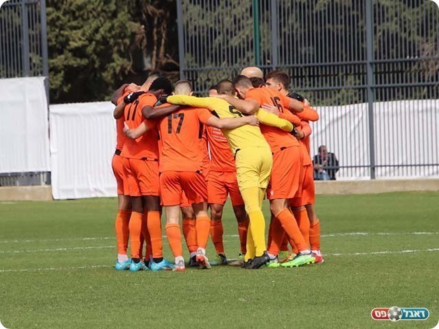 יצליחו להתאושש מההפסד? שחקני כפר שלם (בן מלניק)