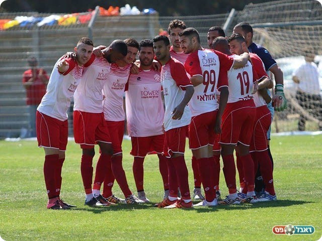 שחקני חדרה. להוריד בפניהם את הכובע (עודד חסין)