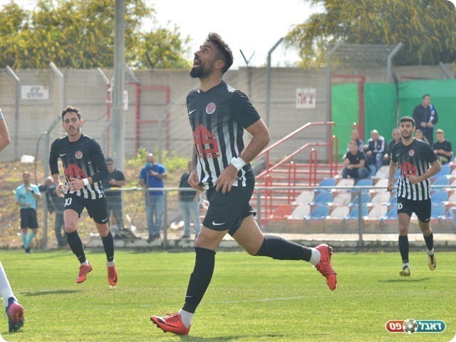 כובש השער הראשון. לידור כהן (אבי רביבו)