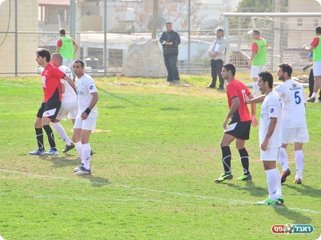 ג'נח ובדש נשמרים קרוב (צילום: איאן חמאדה)