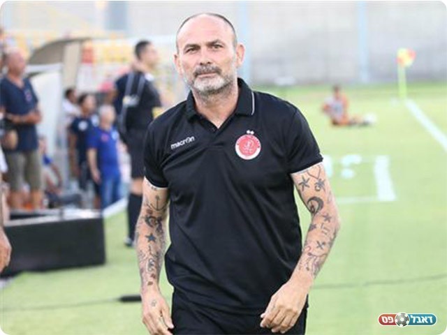 מאמן הפועל תל אביב מוטי איוניר. יכול להיות מרוצה (דני מרון)