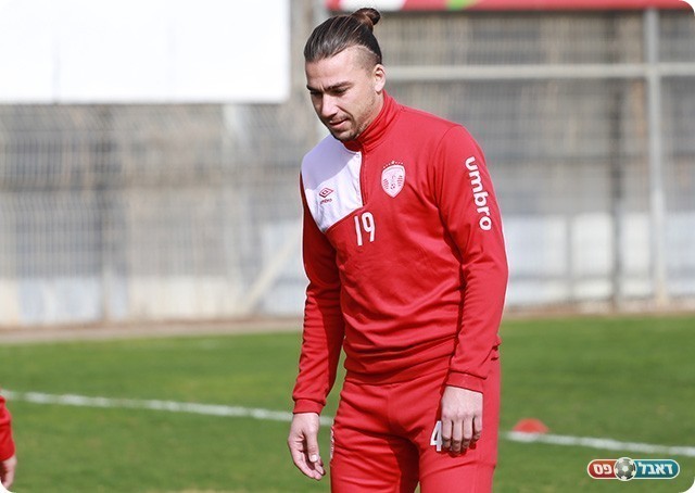 מיכאל קירטבה. המלפפון החם של השבועות האחרונים (עדי מלול)