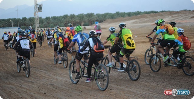 רוכבי הטנדם פתחו את הספורטיאדה (מאיר אוחיון)