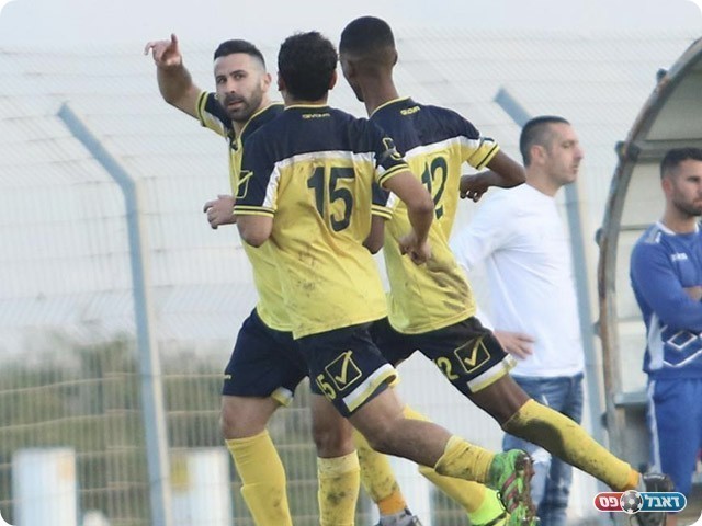 ניסן רביבו חוגג את השלישי (עודד חסין)