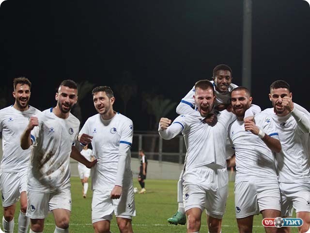 שחקני נשר (דאפר מחאמיד)