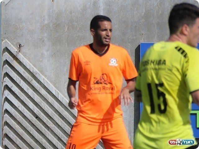 סהר לוי (תומר רוט)