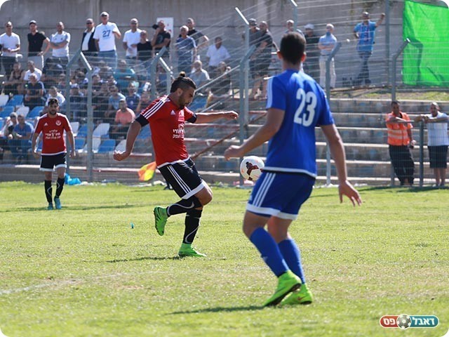 סופר בועט (עדי מלול)