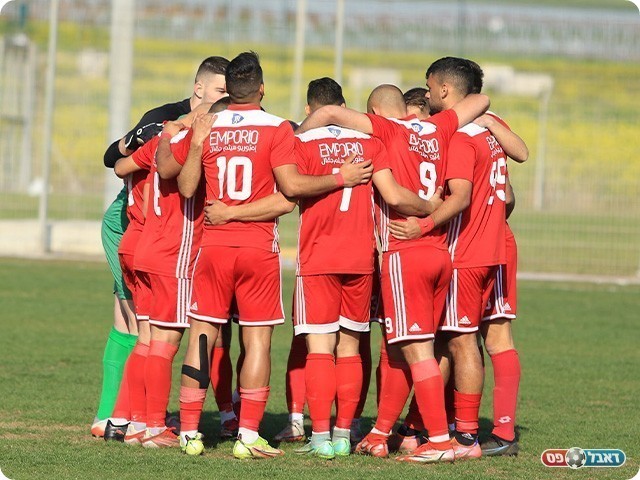 שחקני ערערה. הרימו ידיים? (דאפר מחאמיד)