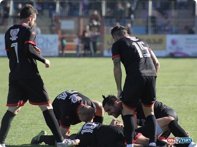 שחקני אום אל פאחם (דאפר מחאמיד)