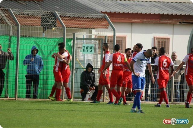 שחקני קאסם חוגגים (לירן דורף)