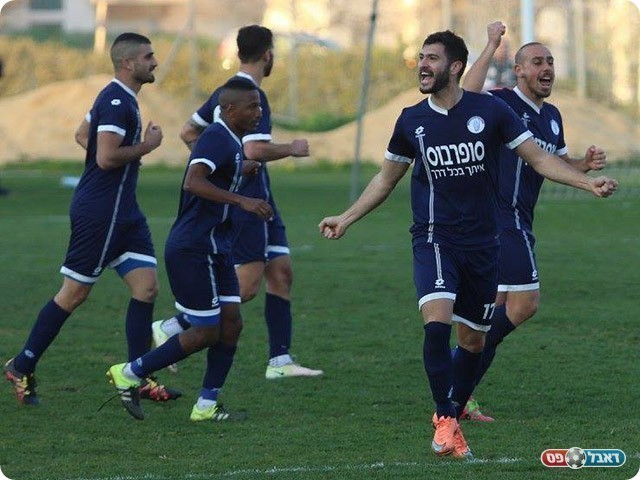 כוכב המשחק. מועמר קראקרה (עודד חסין)