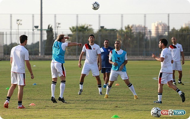 רוצים לעלות לליגה א'. שחקני 'רובי שפירא' (קובי פורטל)