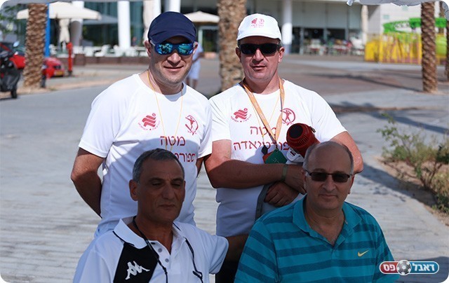 צמד השופטים והאוהדים